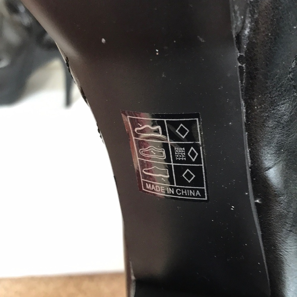GOMAX Size 10 black knee high zippered boots - Picture 11 of 11